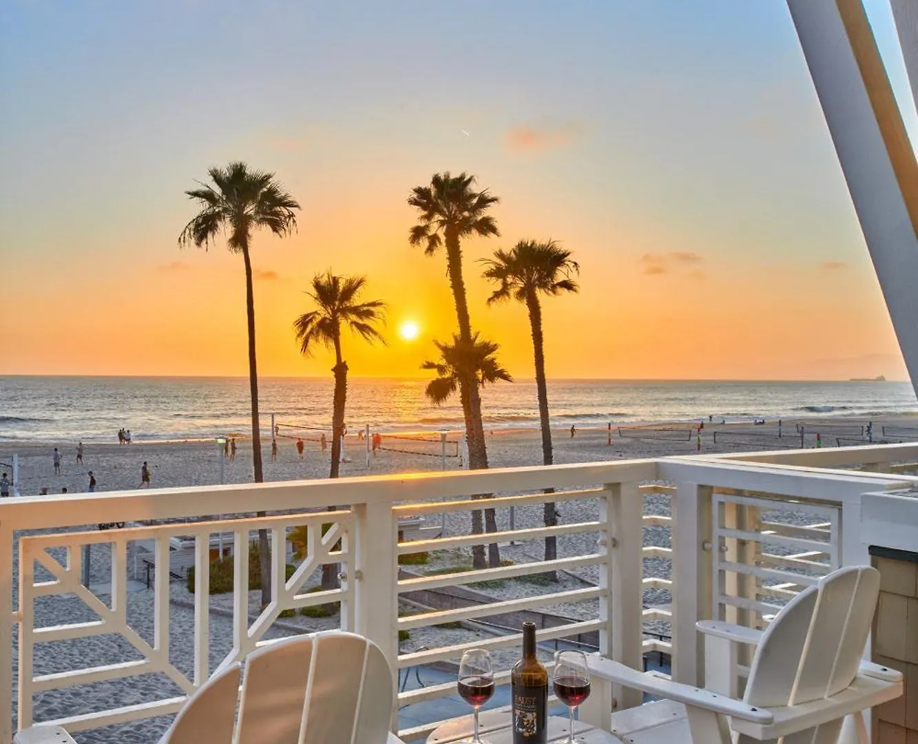 Beach House Hotel At Hermosa Beach