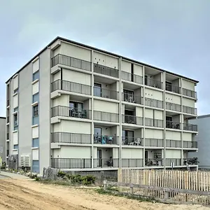  Apartment Retreat With Balcony On Ocean Beach! United States