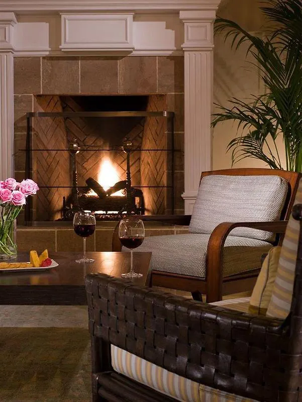 Beach House Hotel At Hermosa Beach