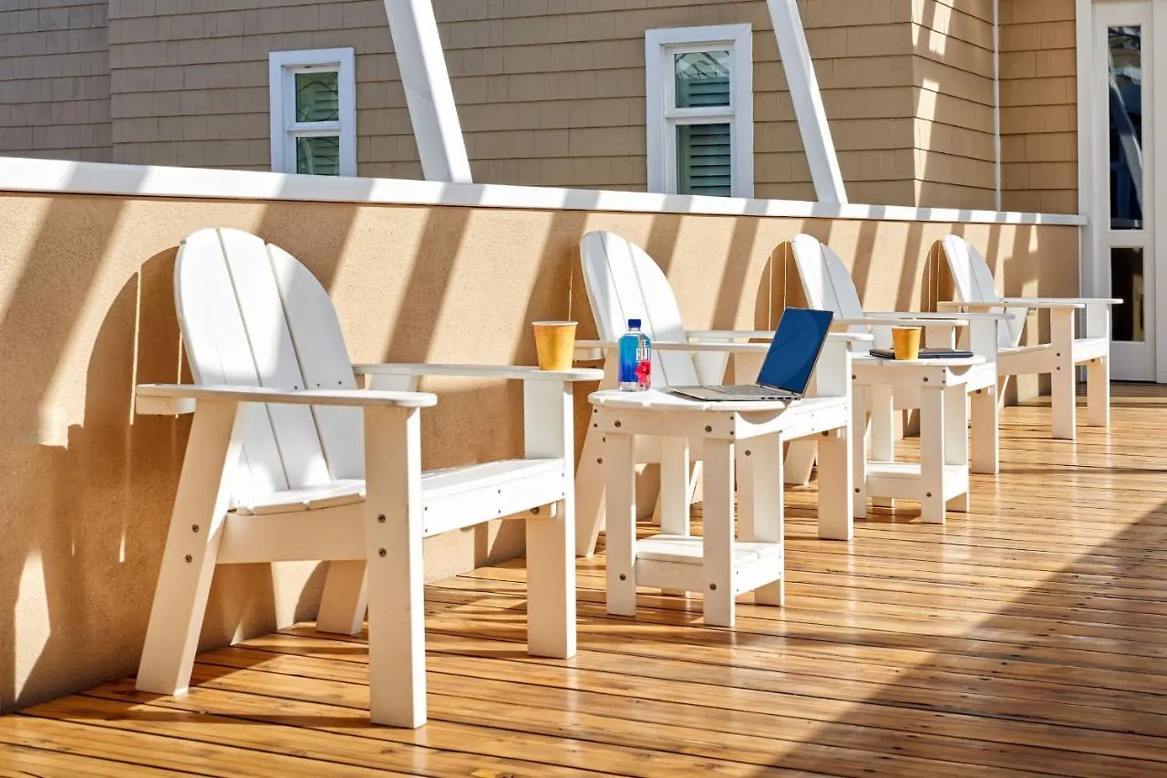Beach House Hotel At Hermosa Beach