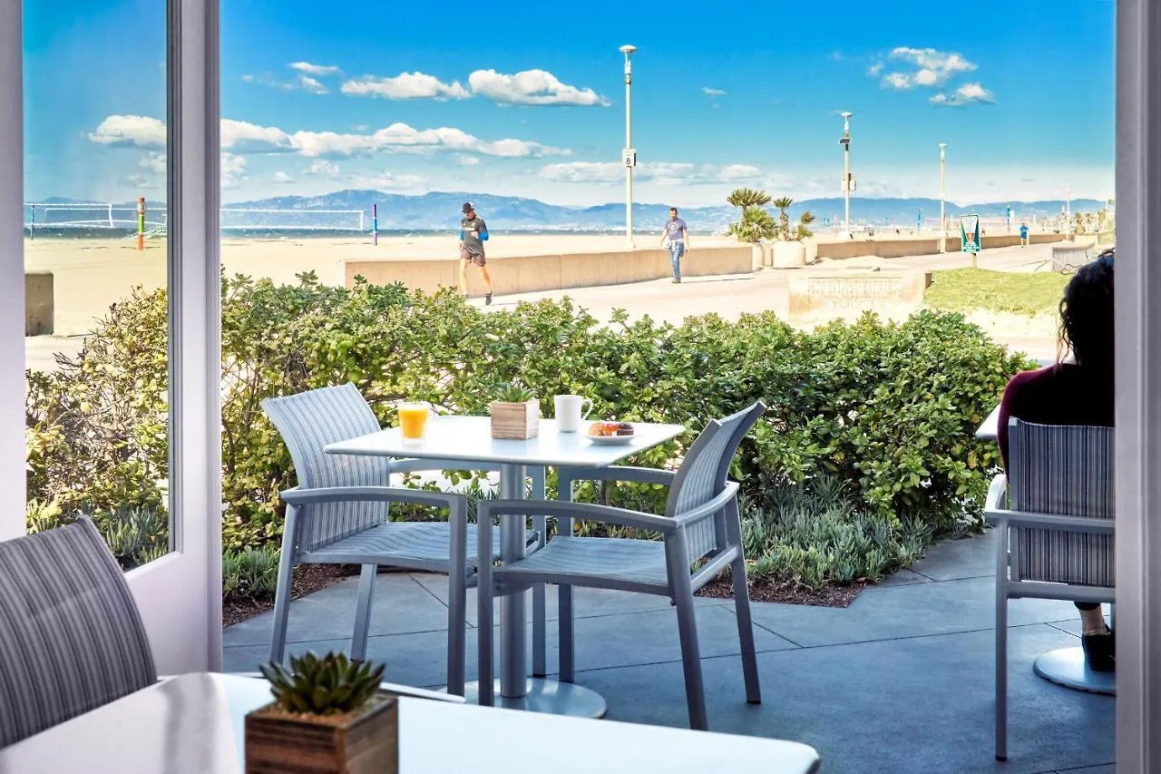 Beach House Hotel At Hermosa Beach