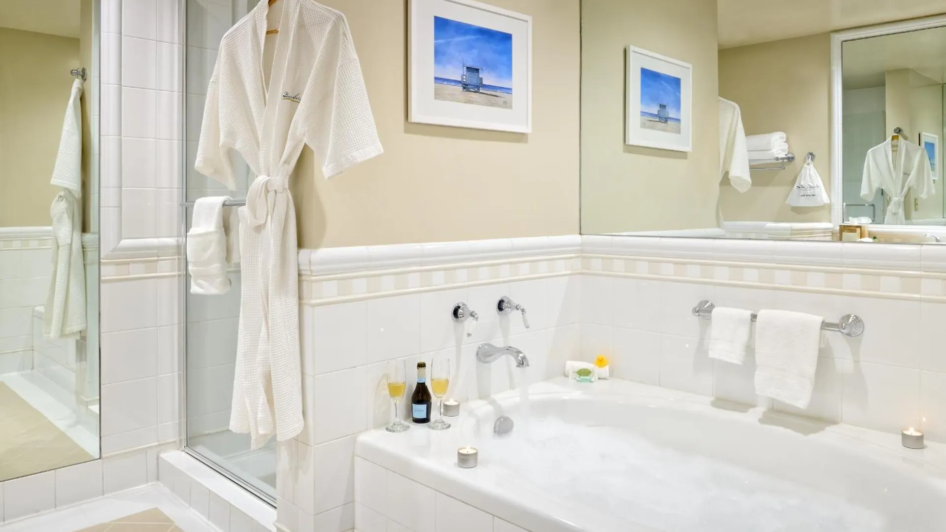 Beach House Hotel At Hermosa Beach